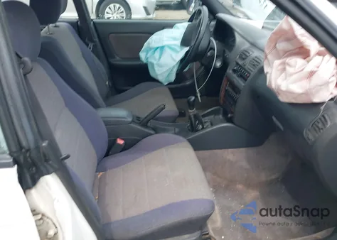 1996 Subaru Legacy Outback из США, поврежденный, VIN 4S3BG4853T6386412